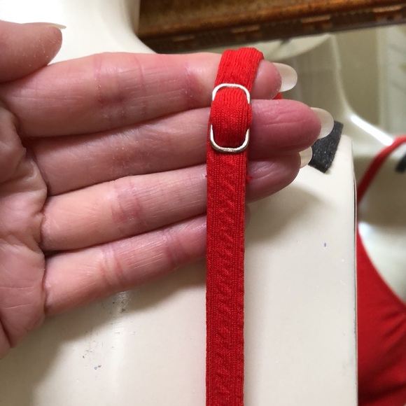 NWOT Women’s 2 piece bikini. Size M. Red textured ribbed. Adjustable straps. - Picture 7 of 12